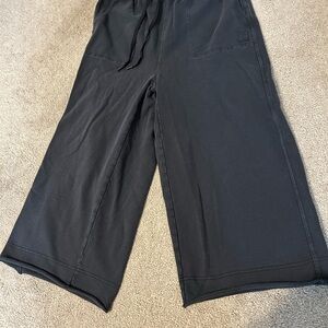 Black Wide-Leg Women's Pants